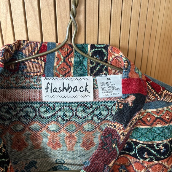 Vintage Flashbacks Patterned Jacket - Picture 6 of 6